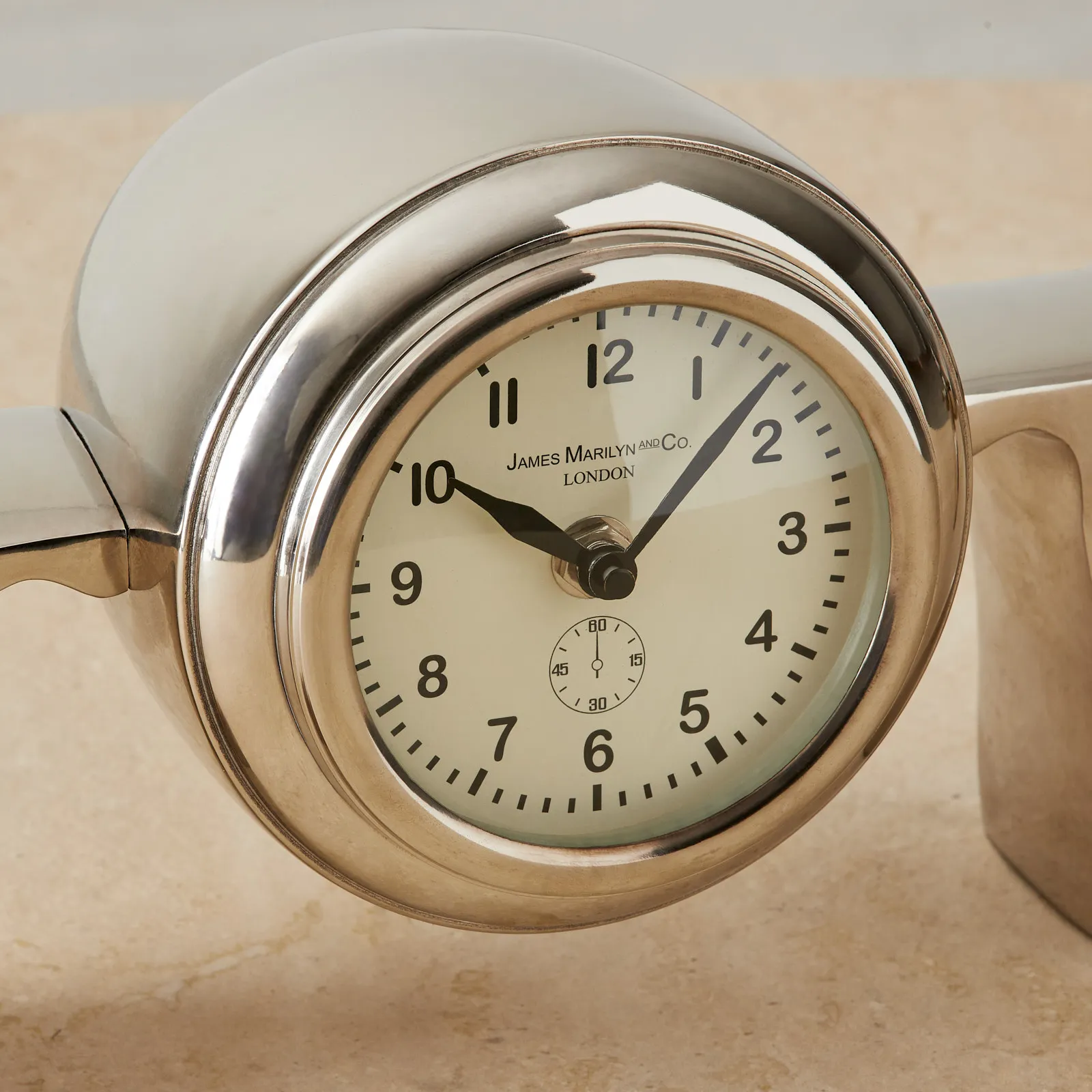 Atomic table clock nickel