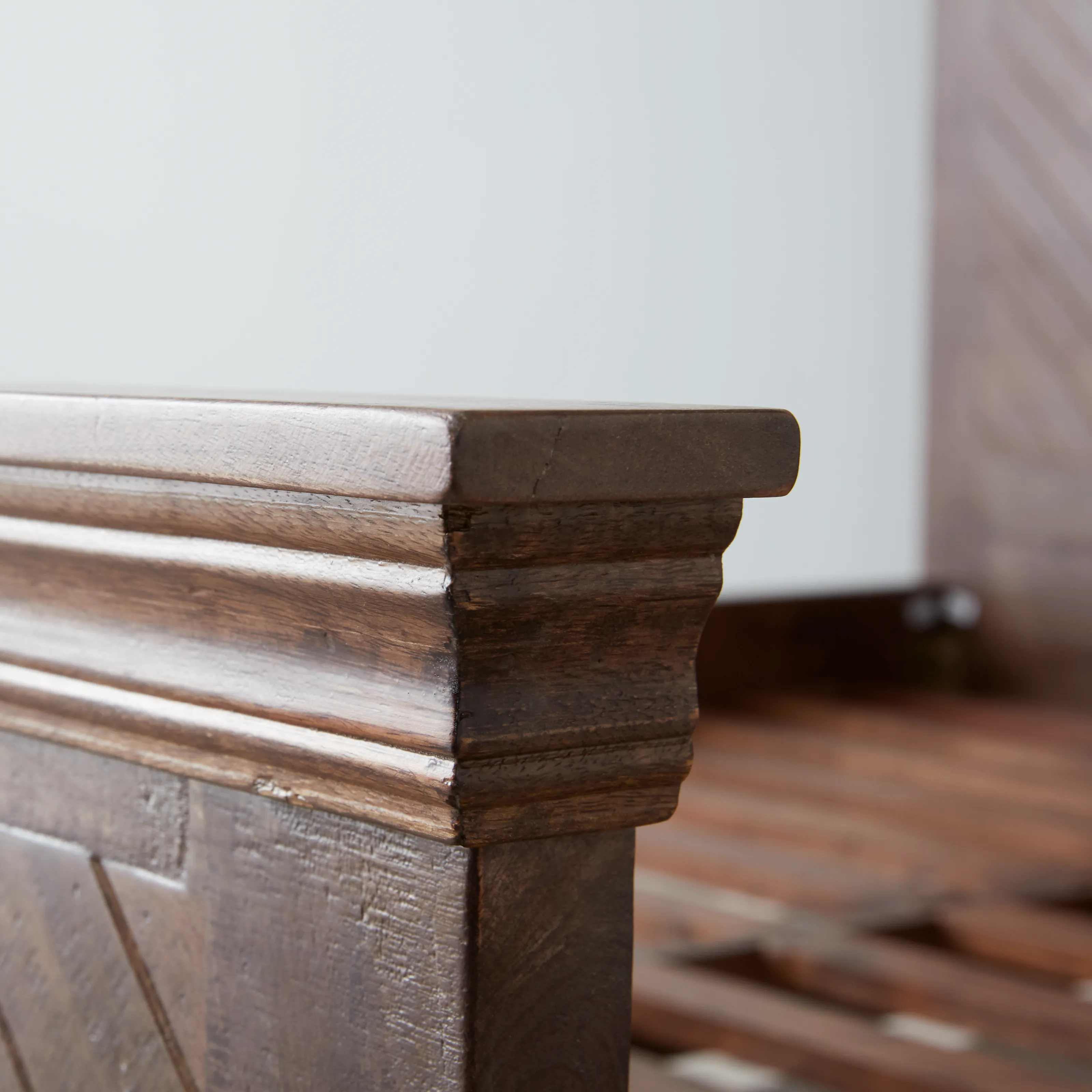 Herringbone Design Queen Bed