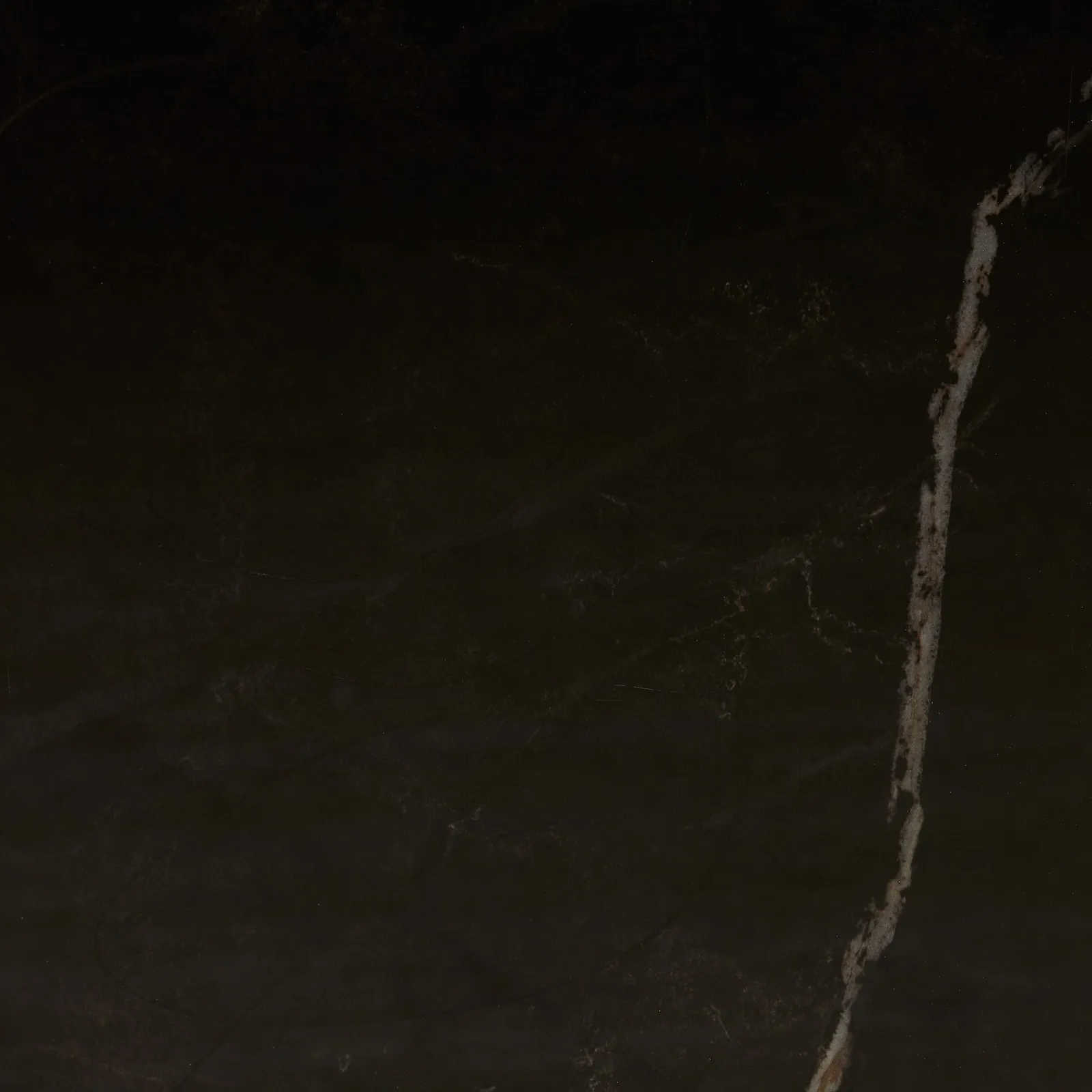 Santorini Nero Glossy Sintered Stone Short Plinth