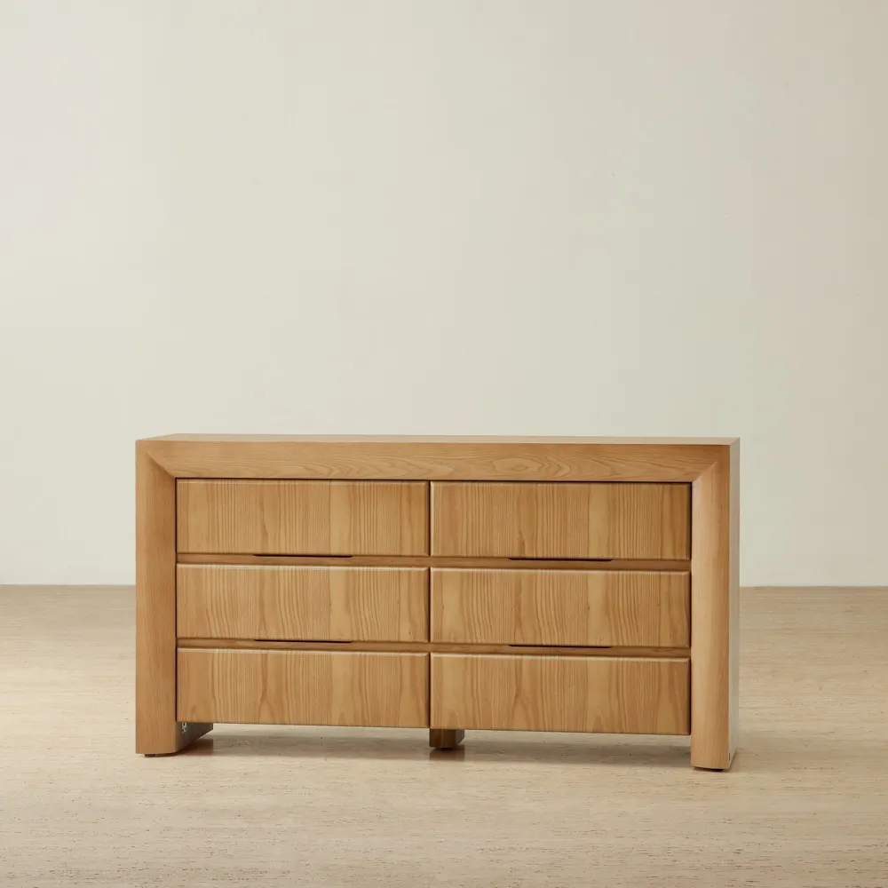 Salvador Light Oak Veneer Dresser